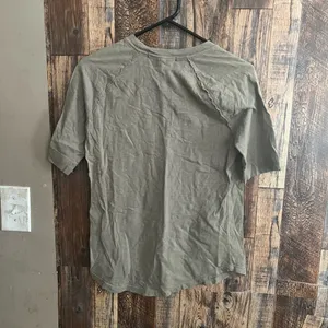 We the free womens gray T-shirt size (105) thumbnail 5