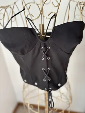 Princess Polly Lace Up Corset Crop Top Size 6 Black Grommet thumbnail 1
