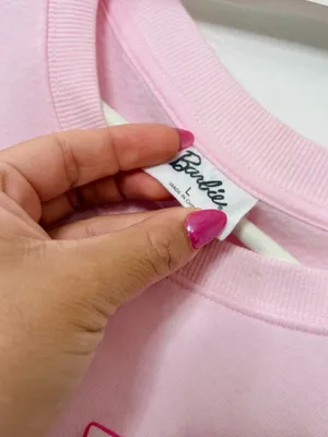 Barbie Pink Graphic Sweatshirt L Cozy Girly Coquette Casual Y2K Lounge Pullover thumbnail 4