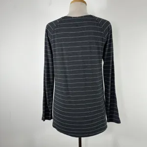 Lululemon Women's Shirt Sz 8? Long Sleeve Dark Gray White Stripe NO SZ TAG thumbnail 4