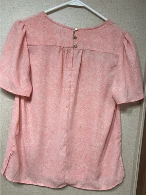 Liz Claiborne Coral Pink V-Neck Short Sleeve Blouse thumbnail 2