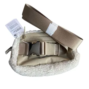 Lululemon Everywhere Belt Bag‎ Fleece Natural Beige Tan Silver Hardware New thumbnail 4