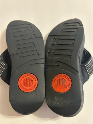 FitFlop black Crystal-Embellished Toe-Post Sandals thumbnail 6