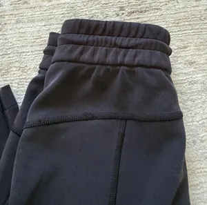 Lululemon Black Softstreme Pants (Size 2) thumbnail 4