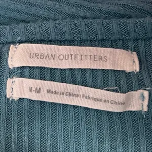 Urban Outfitters Blue Long Sleeve Ribbed Knit Wrap Cropped Sweater Top Size M thumbnail 3