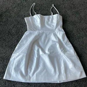 We Wore What Danielle Bernstein  spaghetti strap mini dress with pockets Size 2 thumbnail 3