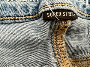 American Eagle Jean short 4 thumbnail 3