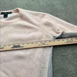 Marc by Marc Jacobs Cashmere Colorblock Sweater Pink Gray Silk Hem M thumbnail 9