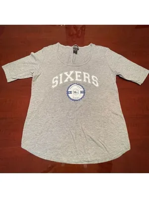 Gameday Couture Philadelphia 76ers Sixers Women’s Large Grey designer T-Shirt thumbnail 3