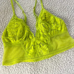Aerie Hibiscus Lace Padded Longline Bralette Lime green thumbnail 3