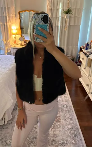 Garage Vest thumbnail 1