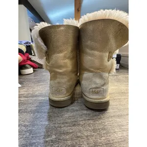UGG Australia Light Shimmer Gold Bailey Button Boots Size 8 Cozy thumbnail 5