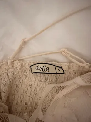 Boutique White Top thumbnail 5