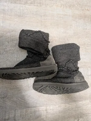UGG Classic Argyle Knit Boots Size 9 thumbnail 2