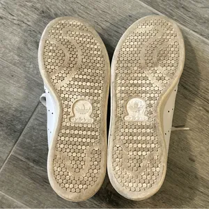 Adidas Stan Smith Peter Pan TinkerBell Disney Women’s Size 5 Shoes White Leather thumbnail 5