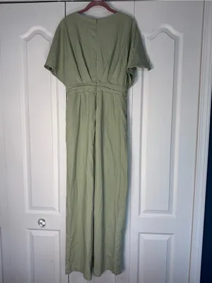 CIDER Women's Linen Blend V-Neck Ruched Pale Green Wide-Leg Jumpsuit thumbnail 9