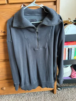 Aerie Sweatshirt thumbnail 1