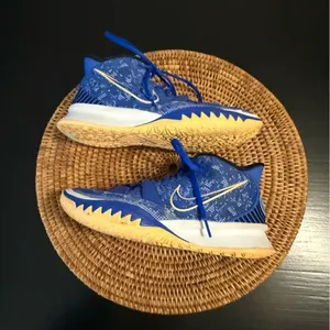 Nike Kyrie sisterhood Sneakers‎ thumbnail 10