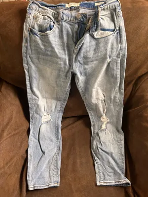 PacSun Boyfriend Jeans Ripped thumbnail 1