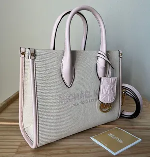 Michael Kors Purse thumbnail 1
