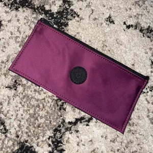 ⚠️SOLD⚠️cardholder thumbnail 1