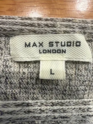 Max studio short sleeve sweater size large. thumbnail 2