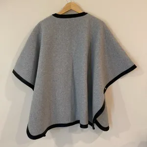 Marc New York Gray Wool Faux Leather Trim Poncho Size Medium Preppy Retro thumbnail 3