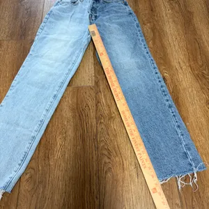 PacSun Two Tone Denim Dad Jeans High Waisted Button‎ Fly Raw Hem Size 24 Grunge thumbnail 4