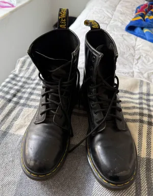 Dr. Martens boots thumbnail 1