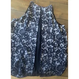 Banana Republic Floral Lace Print Halter Top Womens Size M Black Sleeveless thumbnail 4