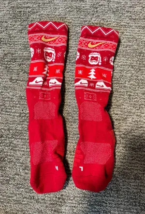 NIKE Christmas Socks Elite Size Medium  thumbnail 1