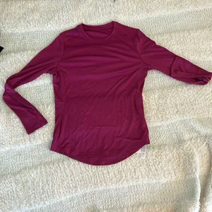 CRZ Yoga Rash Guard long sleeve Ted shirt, Color is Magenta Purple, Small, NWT thumbnail 2
