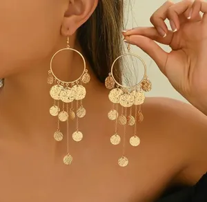 Elegant Gold Chandelier Earrings thumbnail 6