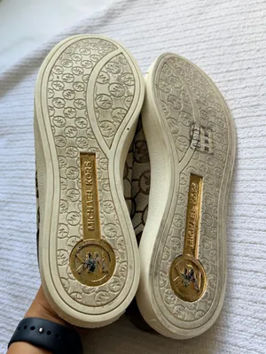 MK Logo Low-Top Sneakers Size 8.5 thumbnail 5