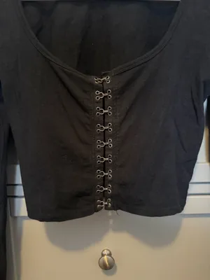 Hollister Crop Top  thumbnail 4