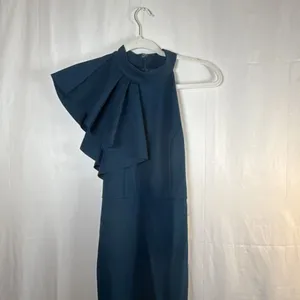 Lulus Margeaux Teal Cape Sleeveless Long Gown Size Small NWT thumbnail 3