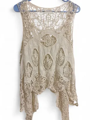Cream Crochet Vest with Floral and Circular Patterns Size S thumbnail 4