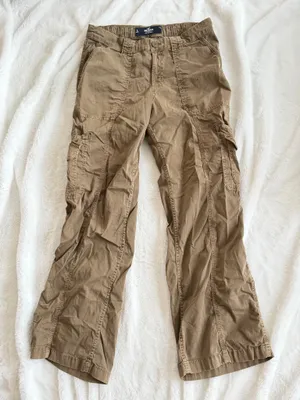 Hollister Low-Rise Baggy Cargo Pants thumbnail 1
