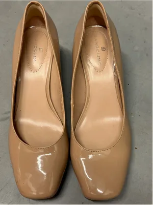 Bandolino Beige Heels Size 7 thumbnail 1