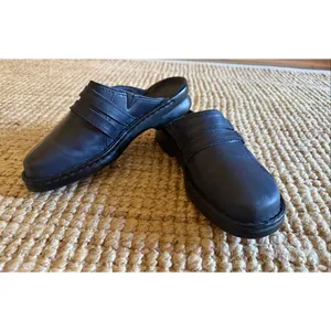 Clarks Black Leather Clogs Women Size 8 M Slip On Comfort Shoes thumbnail 8