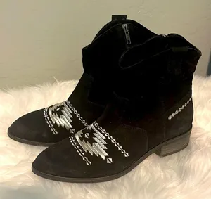 NWOT Musse & Cloud Ginger Western Ankle Boots | Black Suede | Size 9 thumbnail 1