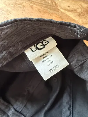 UGG Black Logo Cap thumbnail 4
