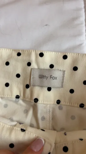 White Fox NWT y2k polka dot low rise mini shorts size xs thumbnail 3
