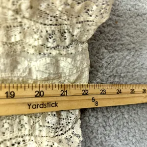 Pins and Needles Lace Tank Top Womens M Cream Tiered‎ Boho Zip Front Sleeveless thumbnail 4