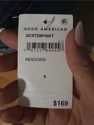 Good American good curve straight Jeans in Denim Blue thumbnail 2