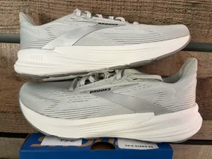 Brooks running sneakers  thumbnail 1