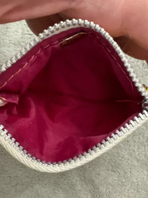 Vintage unbranded plastic-beaded coin purse thumbnail 4