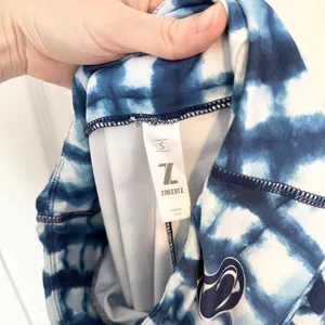 Penn State Nittany Lions Tie Dye Blue and White Flare yoga pants SMALL thumbnail 5