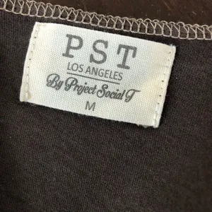 NWOT Project Social T PST Vneck TShirt Indie Sleaze M thumbnail 7