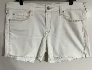 Ariat Women's White High Rise‎ Boyfriend 5" Shorts Size 32R Embroidered thumbnail 1